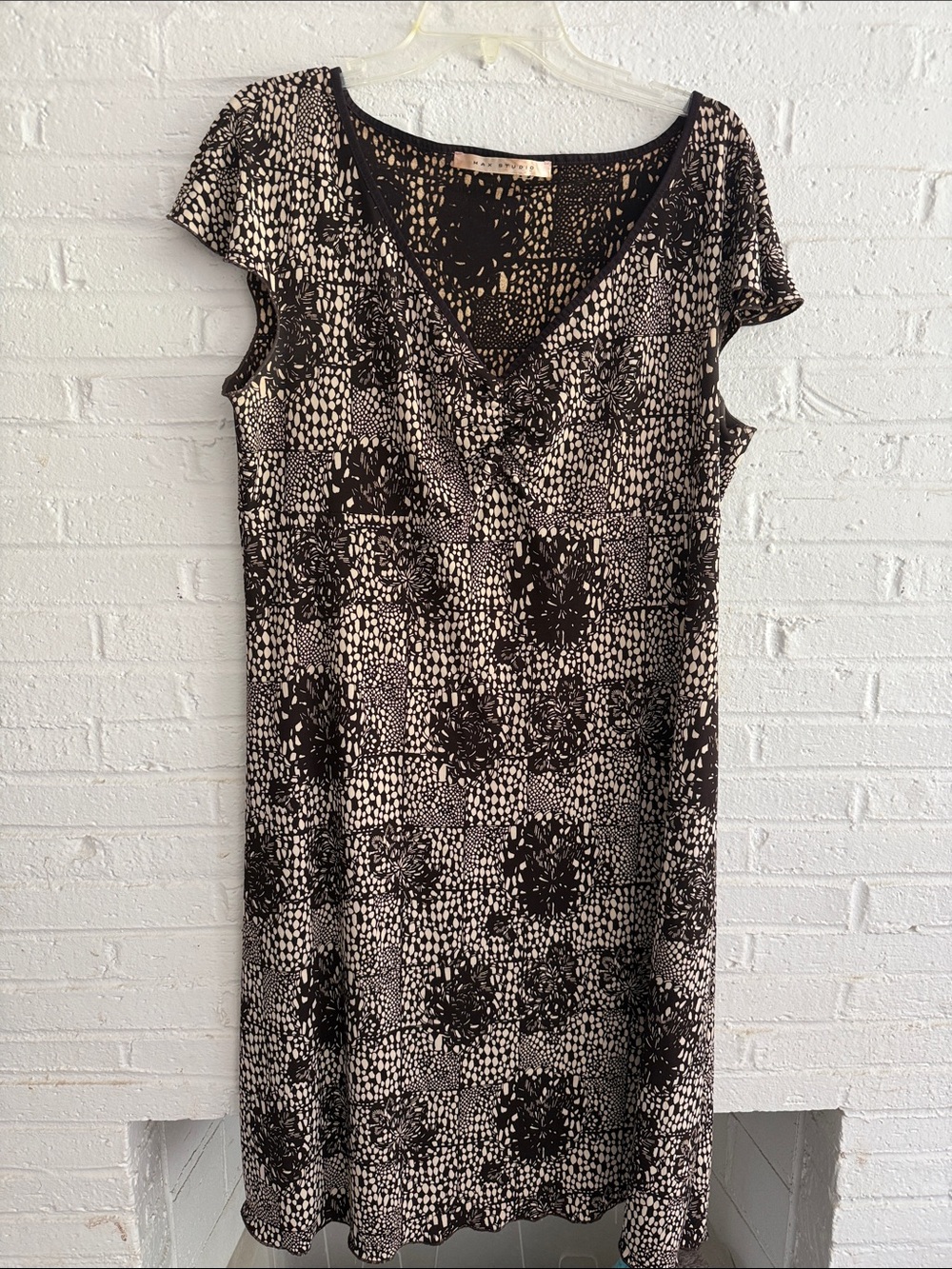 Max Studio Black and Cream V-Neck Midi Dress